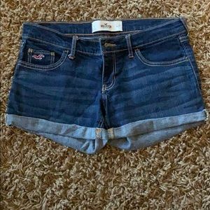 Hollister shorts size 27